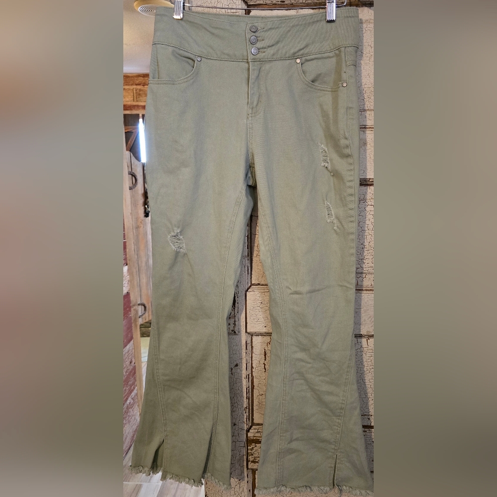 Est. 1946 Debim Distressed Green Flare Pants sz. 10P EUC!